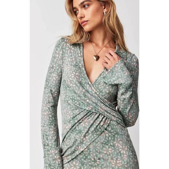 Free People Shayla Wrap Maxi Dress in Mint Combo Size Small NWT BohoCore‎ - Picture 2 of 11